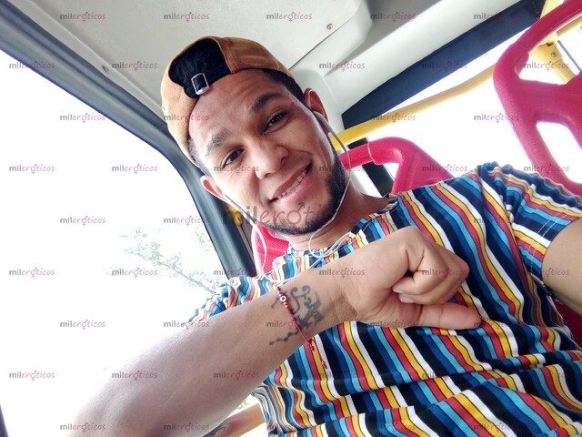 FOTOS DE MASAJISTA ERÓTICO Y SCORT VERSATIL 18CM