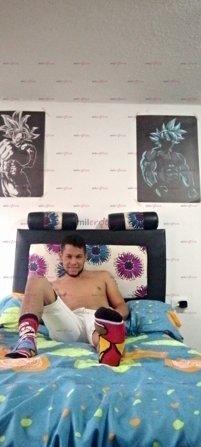 FOTOS DE MASAJISTA ERÓTICO Y SCORT VERSATIL 18CM