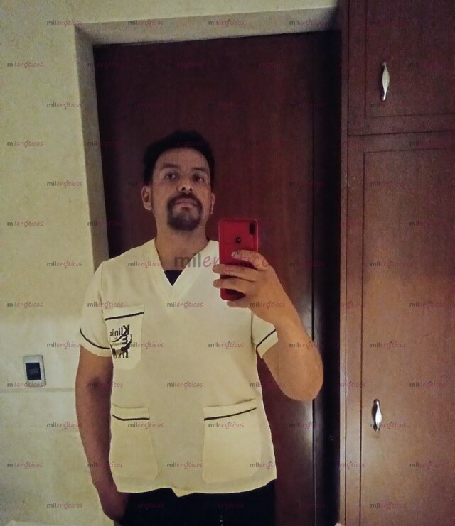 FOTOS DE ENFERMERO DE PROFESIÓN SCORT POR DESICION