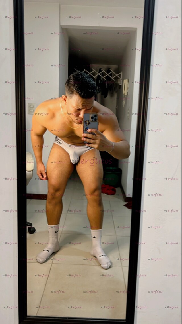 FOTOS DE JACKSON DISPONIBLE LECHERO ROMPE CULOS, LISTO PARA CUMPLIR TUS FANTASIAS