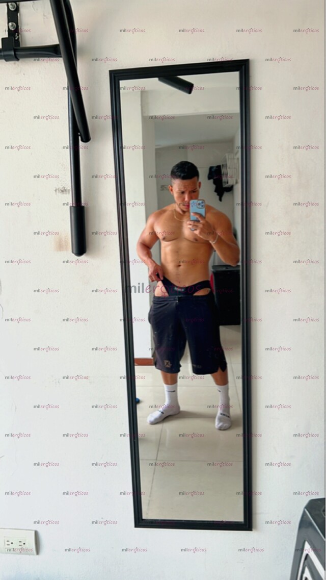 FOTOS DE JACKSON DISPONIBLE LECHERO ROMPE CULOS, LISTO PARA CUMPLIR TUS FANTASIAS