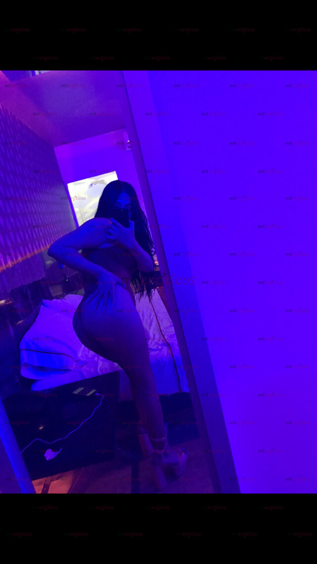 FOTOS DE MUY CALIENTE, ACCESIBLE Y COMPLACIENTE NENA DE 21 AÑOS SERVICIO VIP