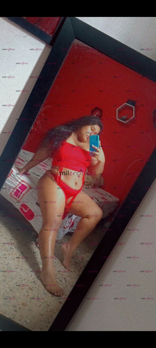 FOTOS DE GORDITA MORENA Y PELI NEGRA MUY COMPLACIENTE
