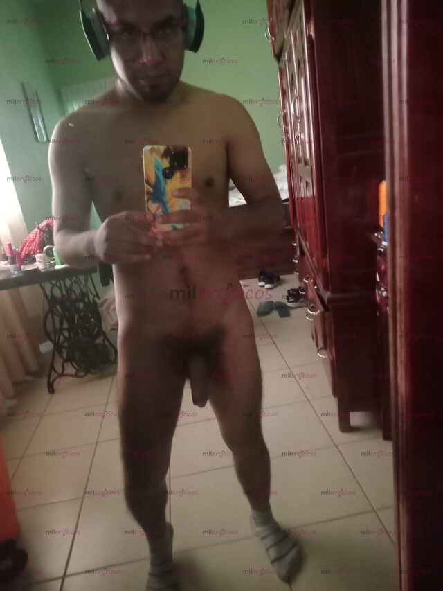 FOTOS DE CABRÓN CHALON HETERO DOTADO CON UN CHINGO DE LECHE