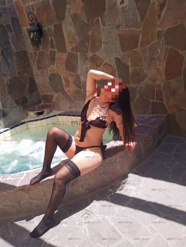 FOTOS DE SUPER ESQUISITA FLAQUITA RICA DE UVAS PAPI VEN A PROBAR LAS UVAS