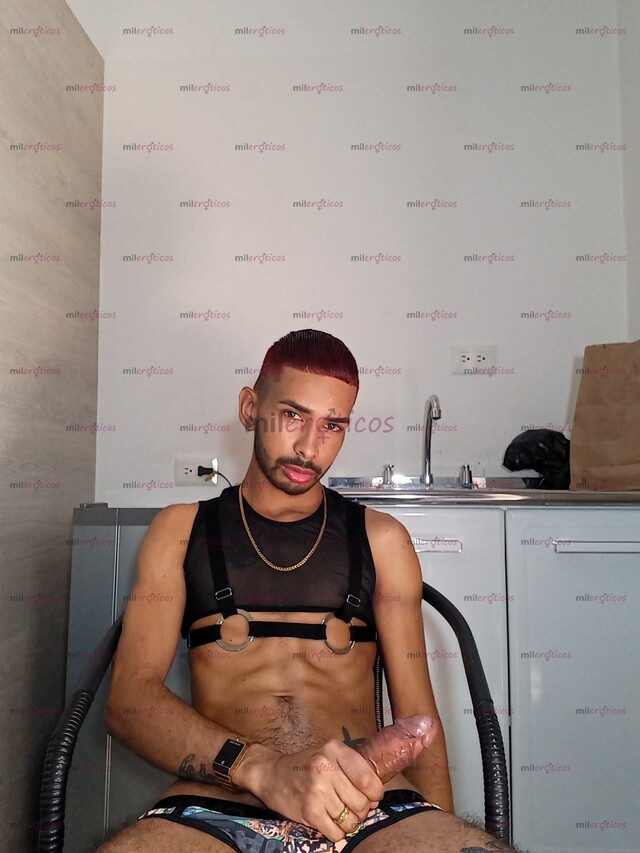 FOTOS DE MARLON. DE NUEVO EN TU CUIDAD , VEN Y TOMA MI LECHE TODA PARA TI