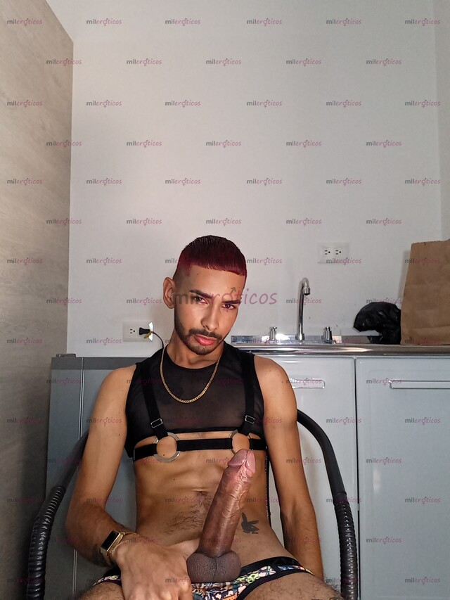 FOTOS DE MARLON. DE NUEVO EN TU CUIDAD , VEN Y TOMA MI LECHE TODA PARA TI