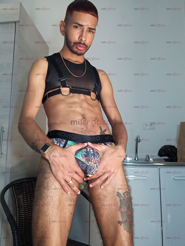 FOTOS DE MARLON. DE NUEVO EN TU CUIDAD , VEN Y TOMA MI LECHE TODA PARA TI