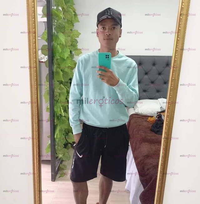 FOTOS DE COSTEÑO MORENO VERGON 22 CM Y PELUDA. 1.80 ESTATURA