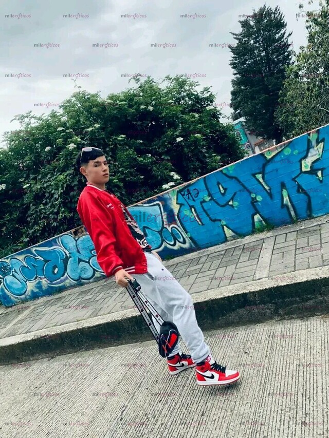 FOTOS DE JOVEN PASIVO COMPLACIENTE , CALIENTE, DISCRETO