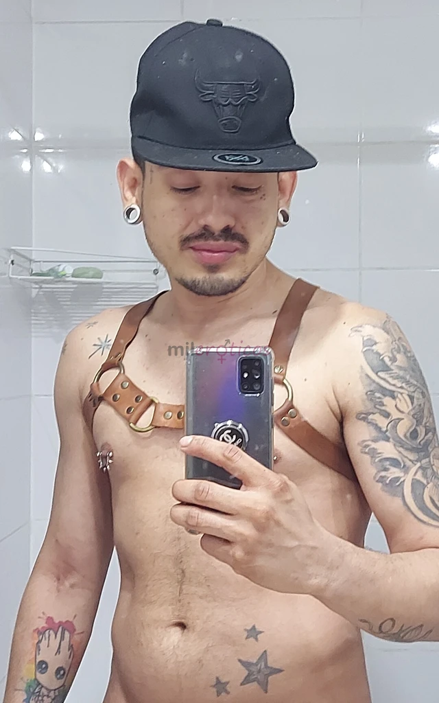 Que tal soy yensel pocos dias de paso por tu ciudad ofreciendo el mejor servicio soy serio simpatico educado participativo lechero soy inter muy calie...