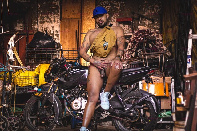 FOTOS DE TEPITEÑO XL EL OSO CABRON CHACAL TATUADO CON CULOTE Y 20CM REALES DE VERGA