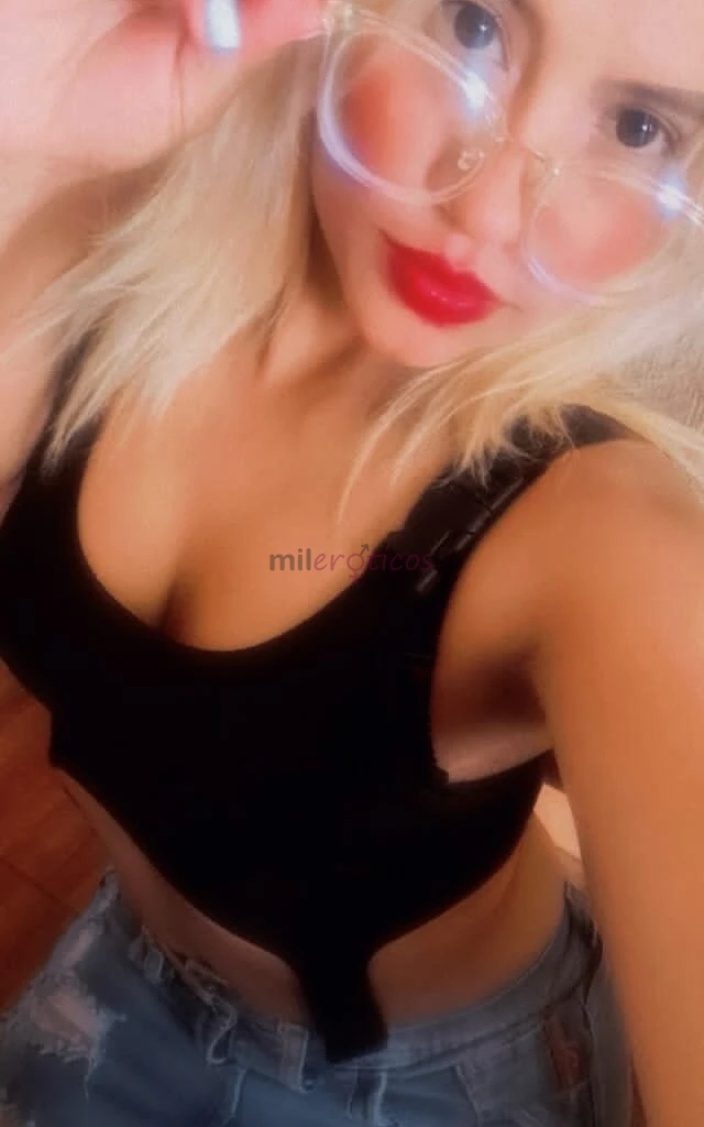 Hola como estas mi nombre es katherine trabajo solamente a domicilio o en hoteles presto servicios totalmente completo besos caricias trato de pololos...