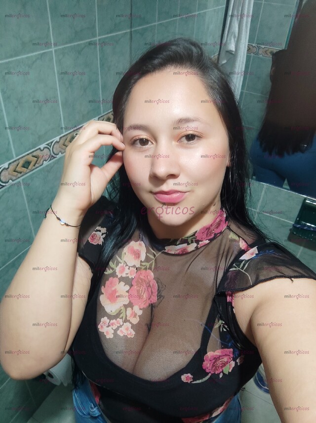 FOTOS DE HOLA SOY SOFÍA ARDIENTE CANDENTE PELINEGRA ACUERPADA