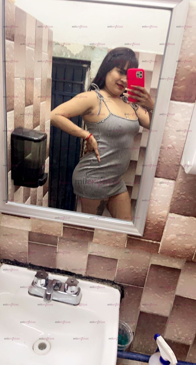 FOTOS DE MERELY NUEVA EN EL HAMBIENTE Y CON GANAS DE CONOCER NUEVAS EXPERIENCIAS