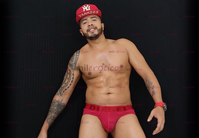 FOTOS DE MENTE ABIERTA. TOTALMENTE RELAJADO MACHO VARONIL. 3007215150