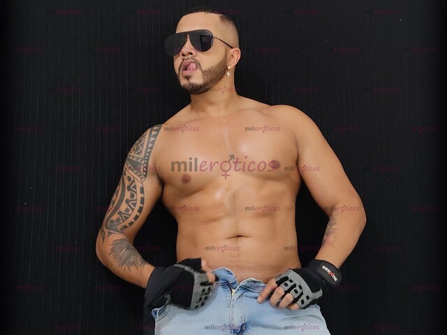 FOTOS DE MENTE ABIERTA. TOTALMENTE RELAJADO MACHO VARONIL. 3007215150