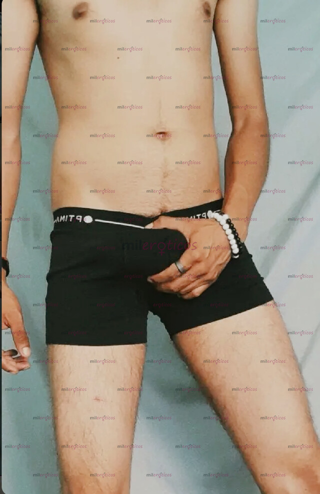 FOTOS DE VERSÁTIL RICO Y COJIBLE CON GANAS DE MAMAR UN CULO