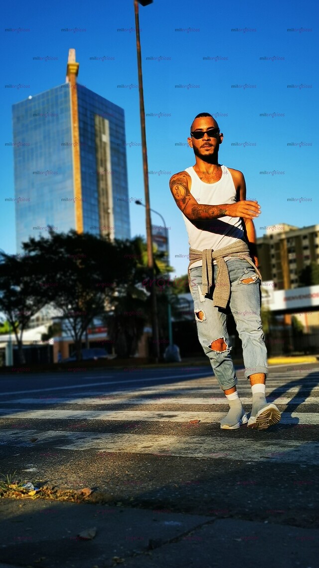 FOTOS DE CHICO EDUCADO, AMABLE Y ATRACTIVO, CON DISPOSICIÓN A CUALQUIER PLAN.