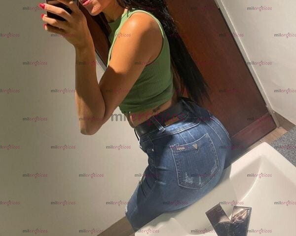 FOTOS DE CAROL CHICA COMPLETAMENTE NUEVA EN EL AMBIENTE DISFRUTA DE.MI DELICIOSO CUERPO