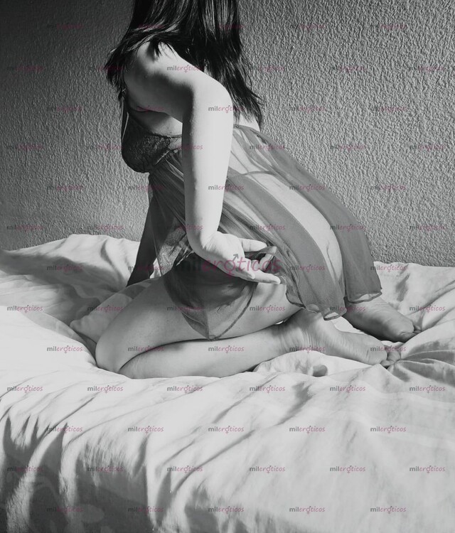 FOTOS DE JOVENCITA SENSUAL Y CACHONDA DISPONIBLE PARA TI