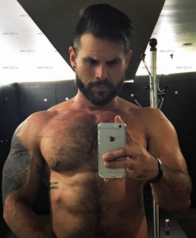 FOTOS DE FAVIO, EXTRANJERO, MASCULINO, DISCRETO, ACTIVO, MUSCULOSO, VERGON Y PELUDO