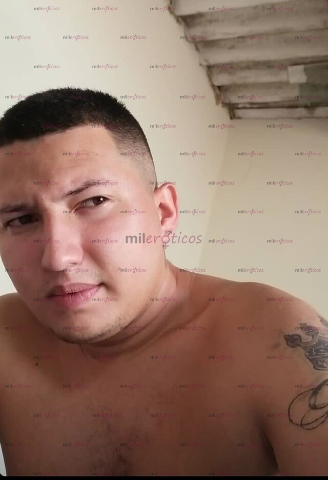 FOTOS DE MILITAR DOMINANTE. VARONIL... HUELO RICO Y MALMIRADO