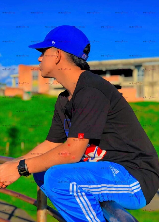 FOTOS DE CHICO JOVEN, CALIENTE, DISCRETO Y COMPLACIENTE