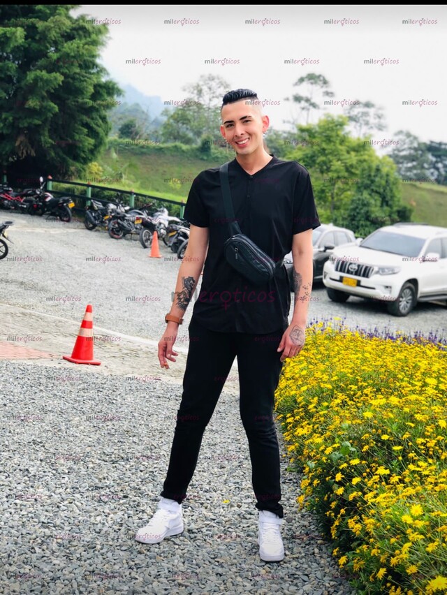 FOTOS DE JOVEN VERSÁTIL ARRECHO DE 2 METROS LECHERO