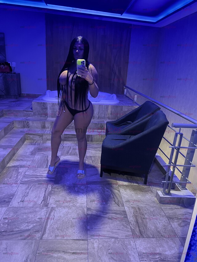 FOTOS DE MORENA COLOMBIANA SEXY COMPLACERTE COLA INSACIABLE PARA TI.