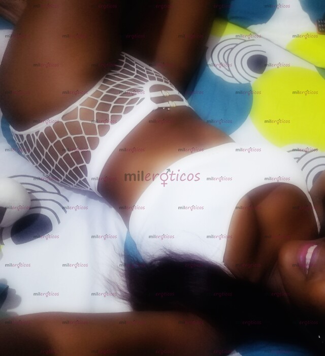 FOTOS DE ........... RICA NEGRITA............. RICA NEGRITA QUE ESTA ESPERÁNDOTE.........