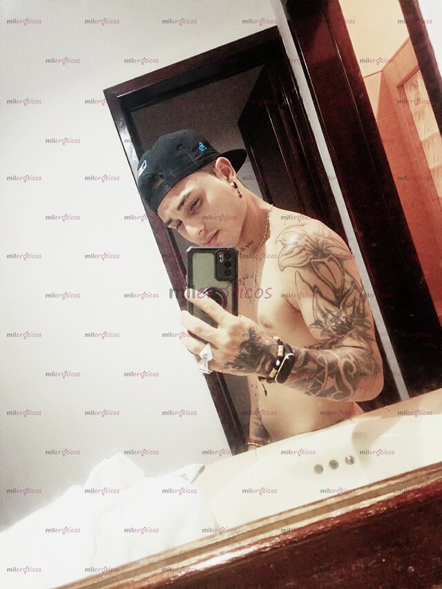 FOTOS DE MUCHACHO COMPLACIENTE DE DESEOS SEXUALES AMOROSOS