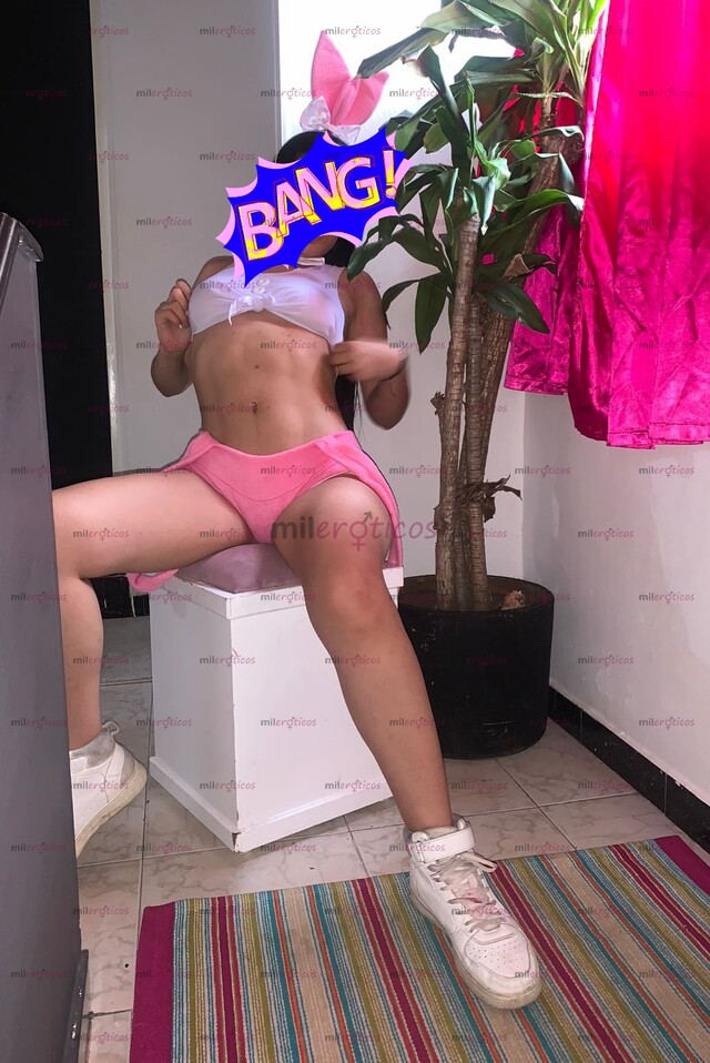 FOTOS DE LINDA MUJER ENCANTADORA CON GANAS DE SEXO