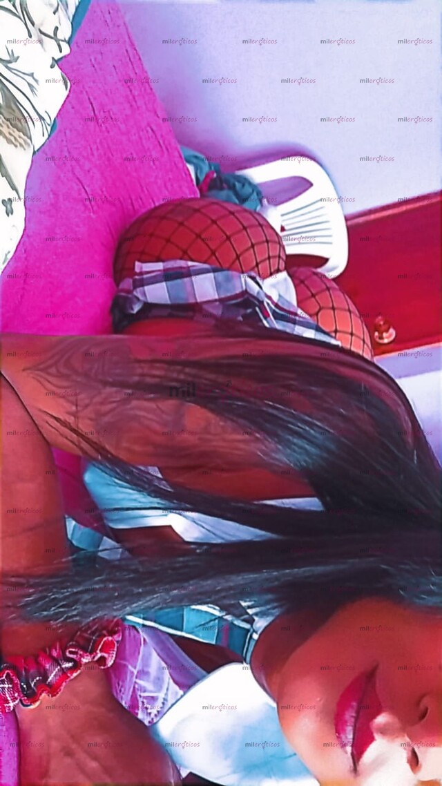 FOTOS DE NENA CALIENTE CON GANAS DE PORTARSE MAL Y TRAGAR LECHE