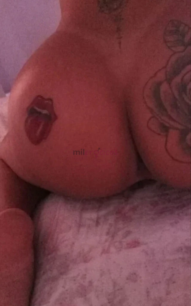 Ola meu amores me chamo monique sou essa linda morena dona de um corpo espetacular carinhosa simpatica cheirosa bronzeada com aquela marquinha bem sex...
