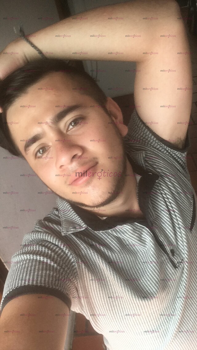 FOTOS DE SOY UN POLLITO PASIVO, MASAJISTA, ARRECHO Y MUY COMPLACIENTE