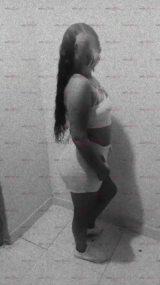 FOTOS DE CHICA ARDIENTE DISPUESTA A COMPLACER TODAS TUS NECESIDADES