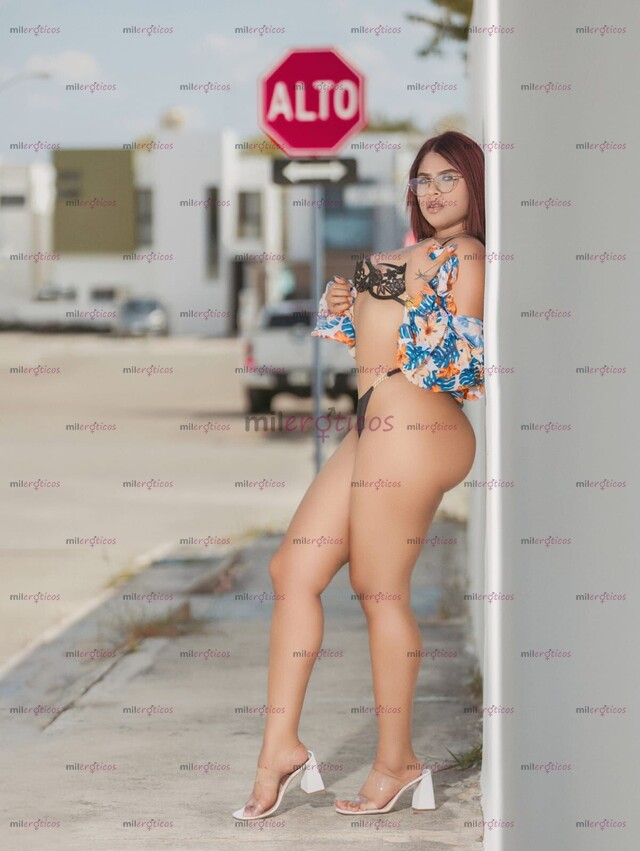 FOTOS DE VENEZOLANA SEXY ACTV 24 7 CON GANAS DE PASARLA MUY DIVERTIDO