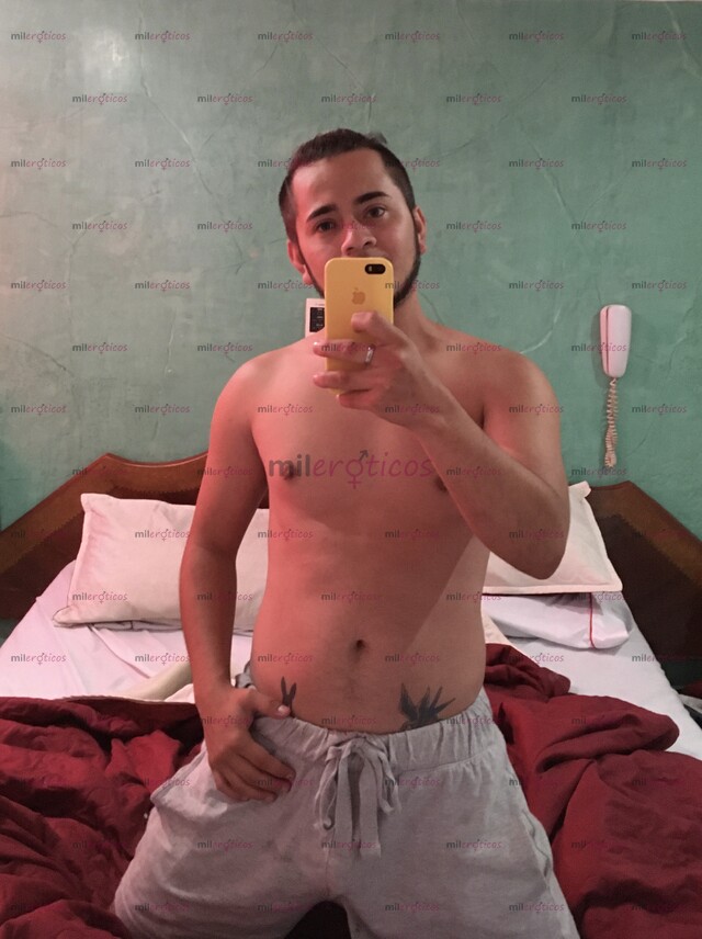 FOTOS DE SOY UN POLLITO PASIVO, MASAJISTA, ARRECHO Y MUY COMPLACIENTE