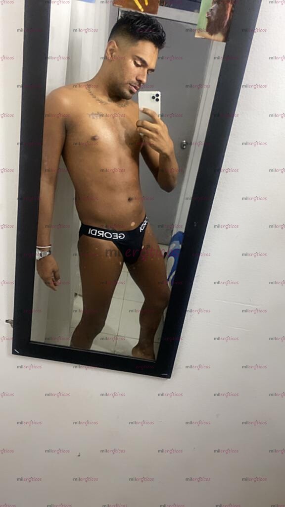 FOTOS DE SUPER POMO 40K MORENO ARRECHO COMPLACIENTE A TODO SENTIDO SIN TABU