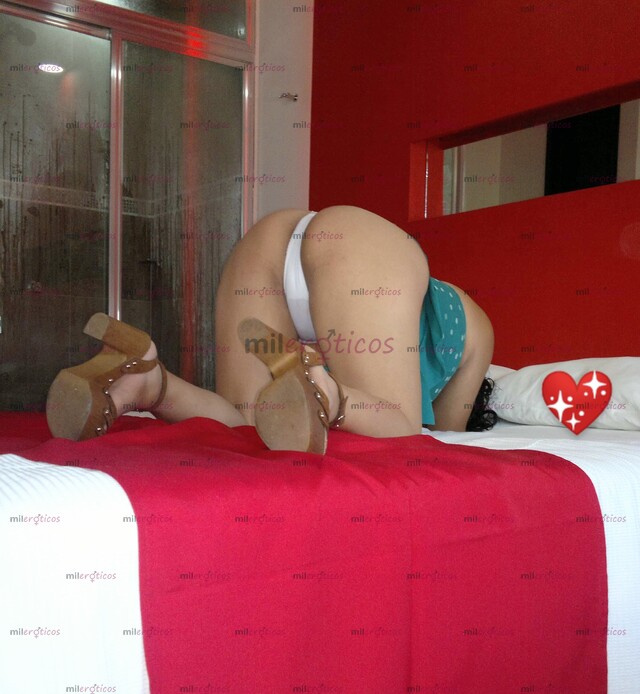 FOTOS DE DEJATE CONSENTIR EN LA CAMA COMPLETAMENTE DESNUDA