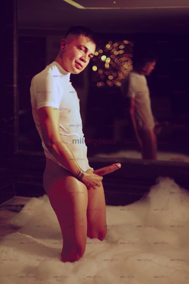 FOTOS DE SINLOENSE CON UNA VERGA COMPLETAMENTE REAL COMPRUEBALO...