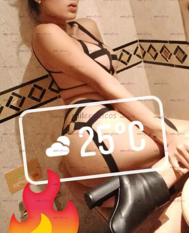 FOTOS DE DELICIOSA JOVENCITA CON UN CARAMELO SOLO PARA TI 19 CM