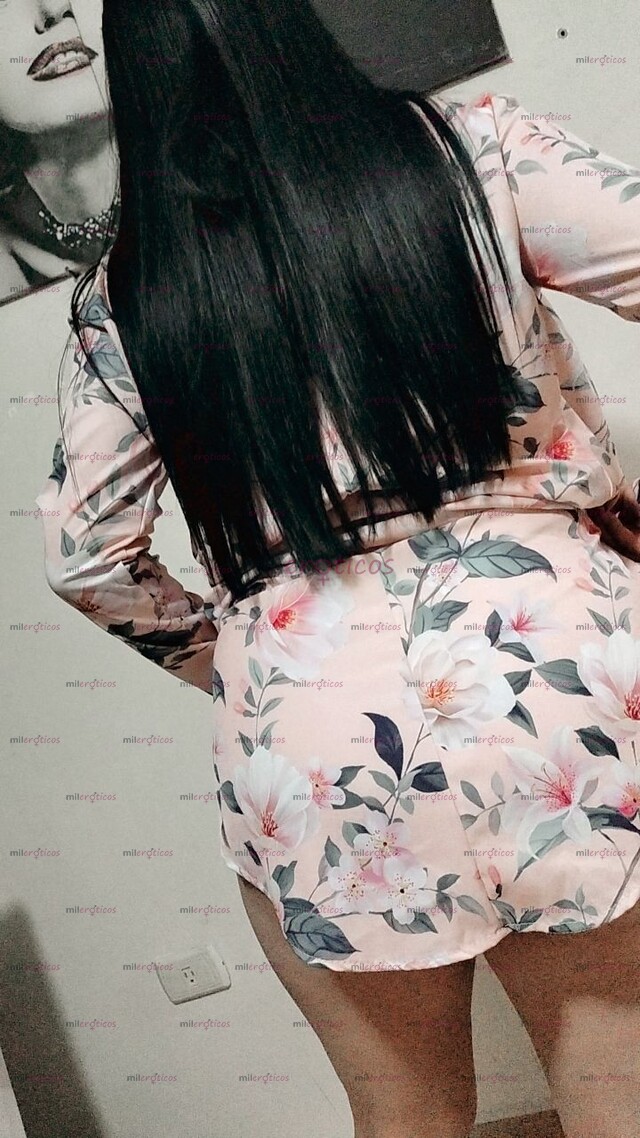 FOTOS DE EXTROVERTIDA Y EXCITANTE EXPERTA EN EL ORAL TETAS GRANDES