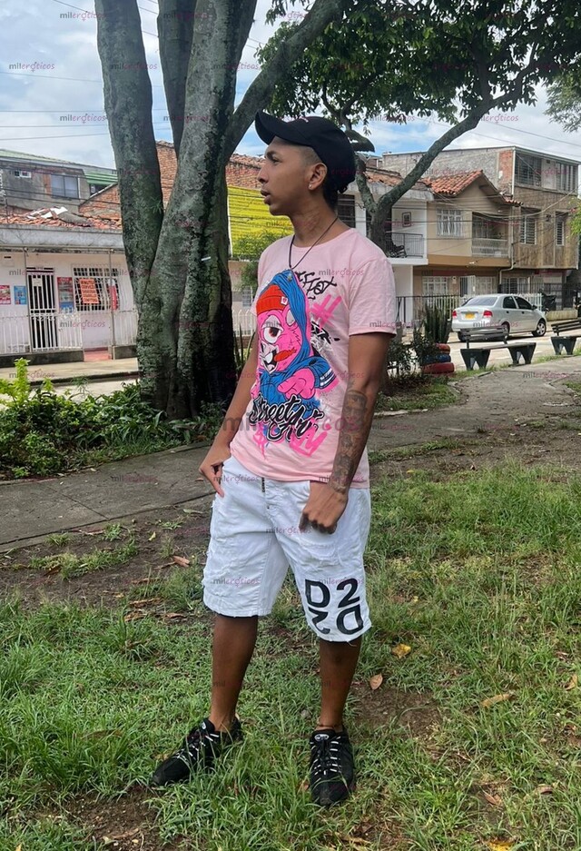 FOTOS DE CALEÑO VERGON 21CM GRUESA FULL ARRECHO CON GANAS DE ROMPERTE EL CULO