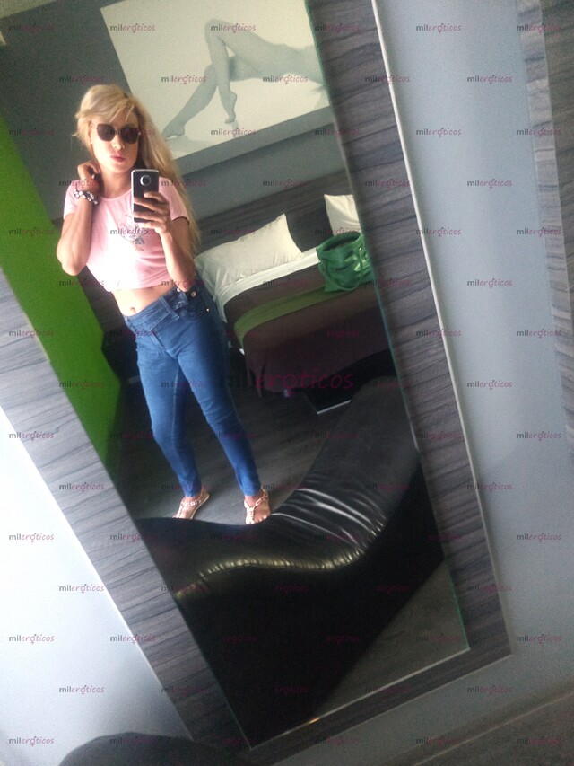 FOTOS DE MUJER TRANSGÉNERO MUY COMPLACIENTE EN LA CAMA