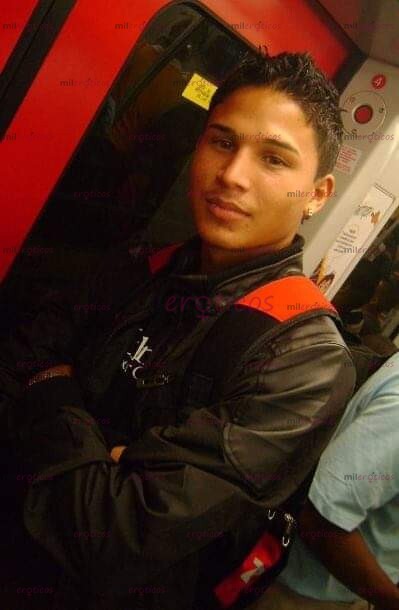 FOTOS DE CHICO COMPLACIENTE SIN COMPLICACIONES ATIENDO PAREJAS Y MUCHO MAASS