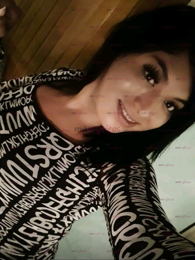 FOTOS DE CHICA ARDIENTE DISPUESTA A CUMPLIR TUS MAS OSCURAS FANTASÍAS LLAMAME