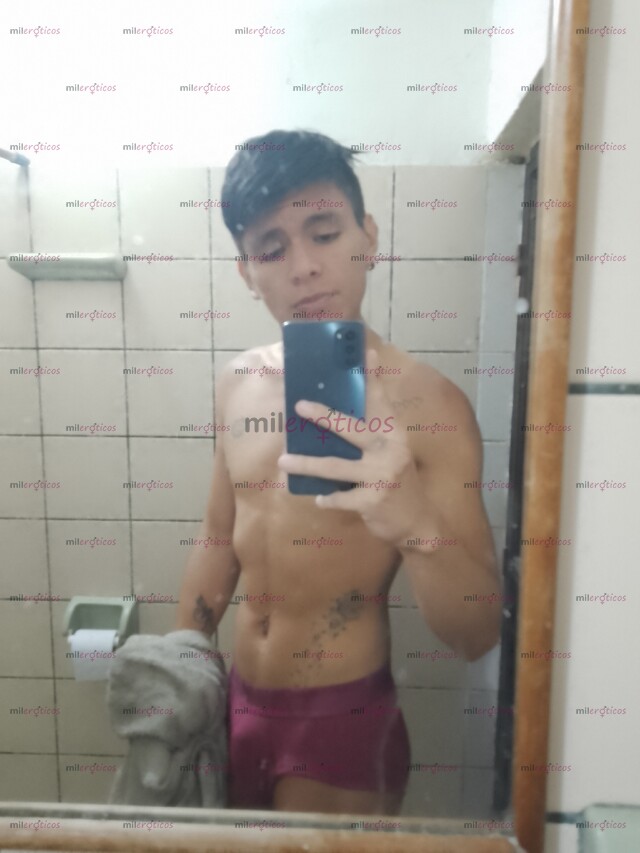 FOTOS DE POLLO VERSTAIL MÁS ACTIVO, COMPLACIENTE Y BUEN AMANTE