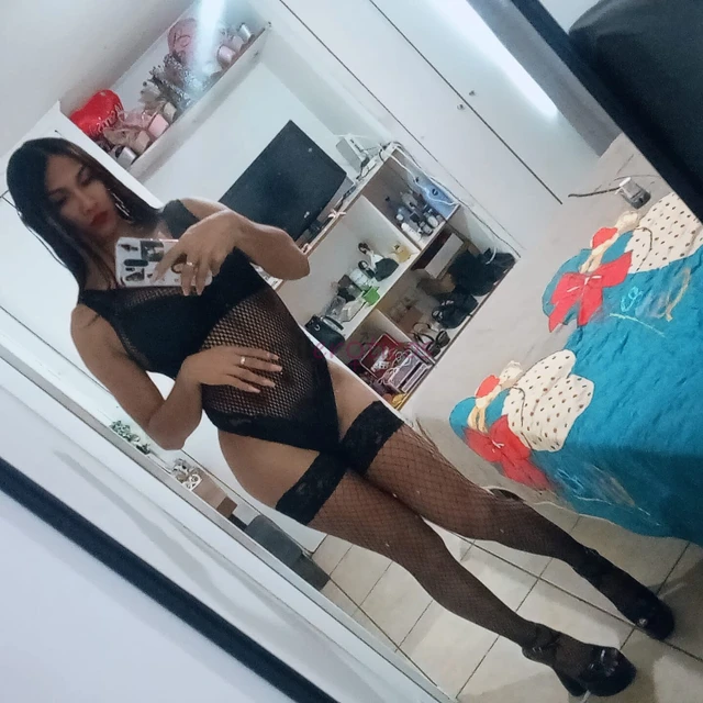 Hola soy valentina una chica trans nueva debutante en tu pais chile dispuesta a cumplir toda tus fantasias sexuales y fetiches mamoncita de garganta p...